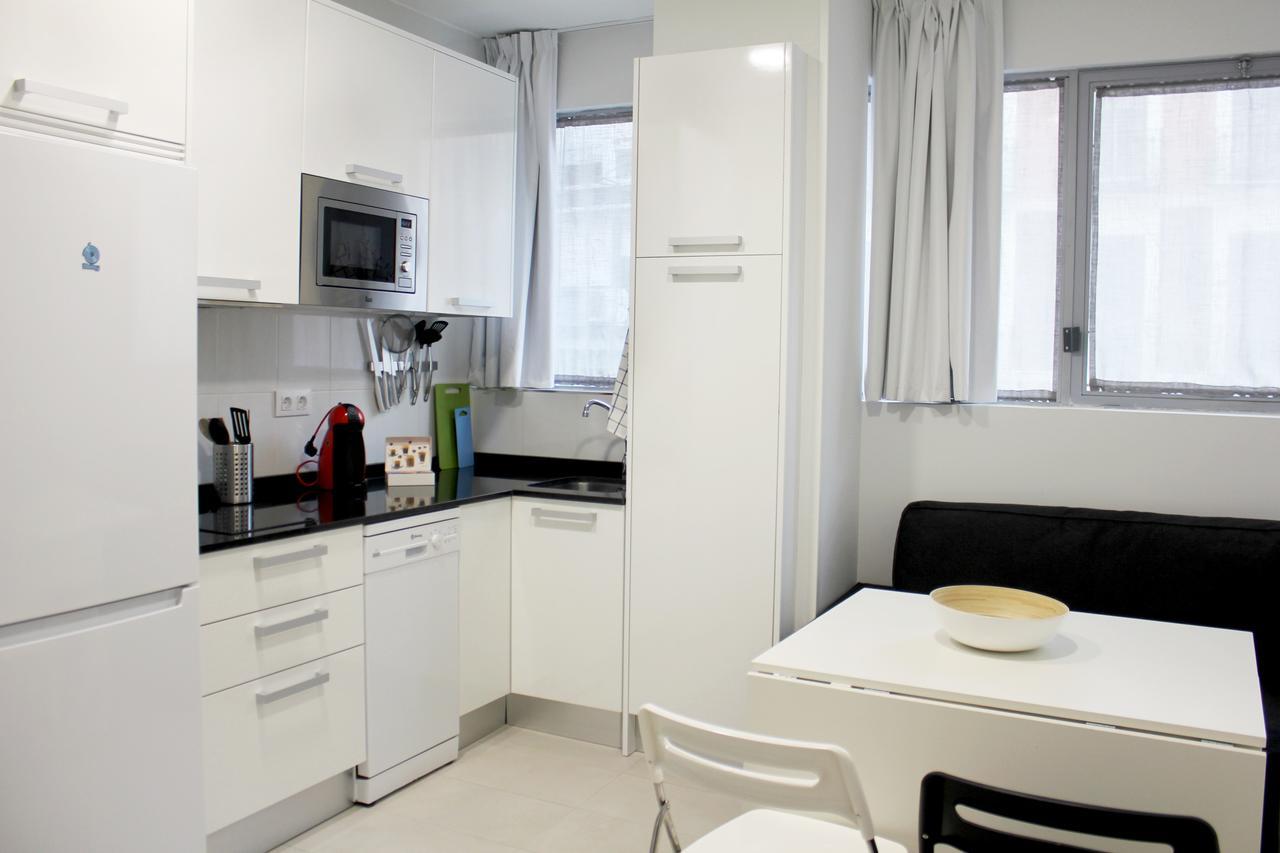 Apartamentos Funway Madrid Extérieur photo