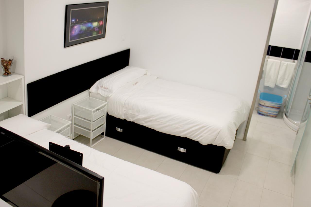 Apartamentos Funway Madrid Extérieur photo